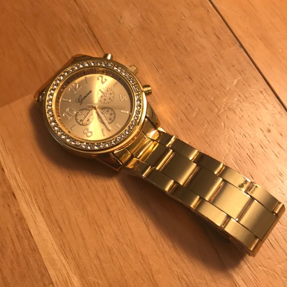 Watch - Picture 2 of 2